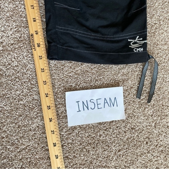 Kuhl Women's Cabo Capri Size L Black Soft Comfort Outdoor - Picture 13 of 13